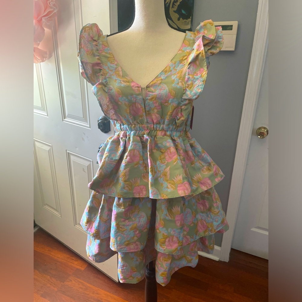 NWT Baby Love mini Tiered Floral dress with embroidered, lined Size M Boutique
